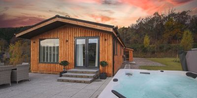 Balloch Park lodges with hot tubs in Perthshire