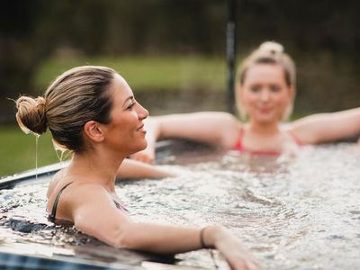 Bracken Lodge Retreats at Brackenborough Hotel hot tub lodges