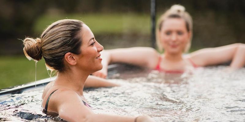 Bracken Lodge Retreats at Brackenborough Hotel hot tub lodges