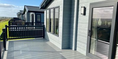 Newquay Holiday Park, lodges for rent in Cornwall