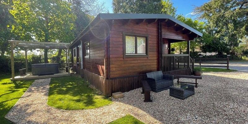 Oat Hill Farm Lodges with hot tubs and fishing  in Dorset