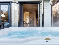 Roydon Marina Village hot tub lodges in Essex