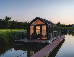 Tattenhall Marina floating lodges Cheshire