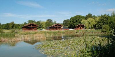 Watermeadow fishing lodges in Somerset