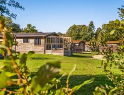 Cherry Bird Lodge Escape Berkshire