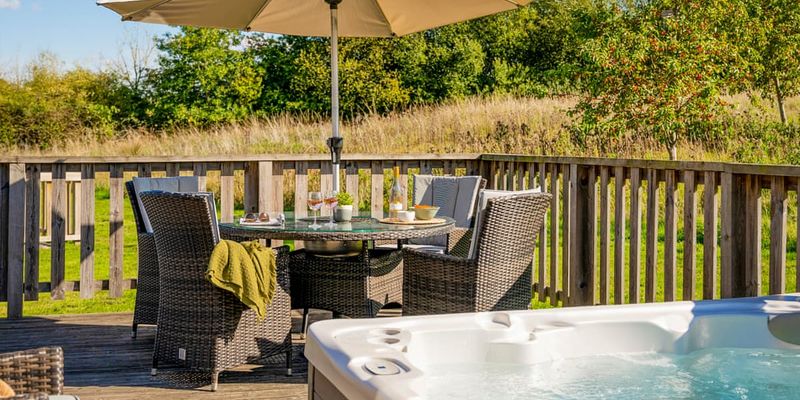 Cherry Bird Lodge Escape Berkshire