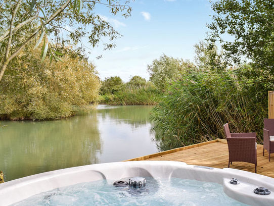 Coole Acres Fishery & Leisure Park