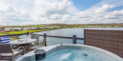 Croft Farm Water Park Gloucestershire