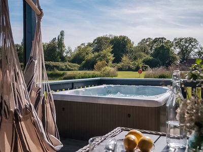 Fairway Lakes Lodges