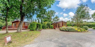 Herons Brook Retreat Lodges South Wales
