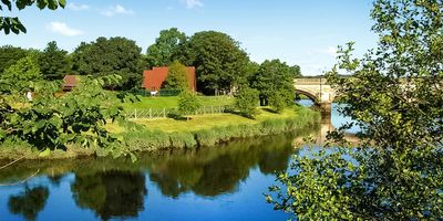 River Edge Lodges