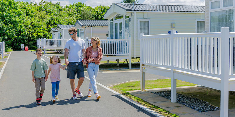 Manor Lakes at Hengar Manor