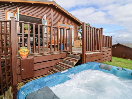 Whitsand Holiday Park in Cornwall. Hot tub lodges to rent