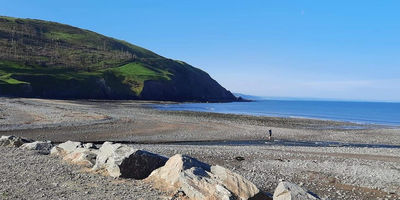 Aber Bay Holiday Park - step out of your lodge onto Clarach Bay beach