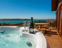 Fishguard Bay lodges for sale in south wales with a hot tub
