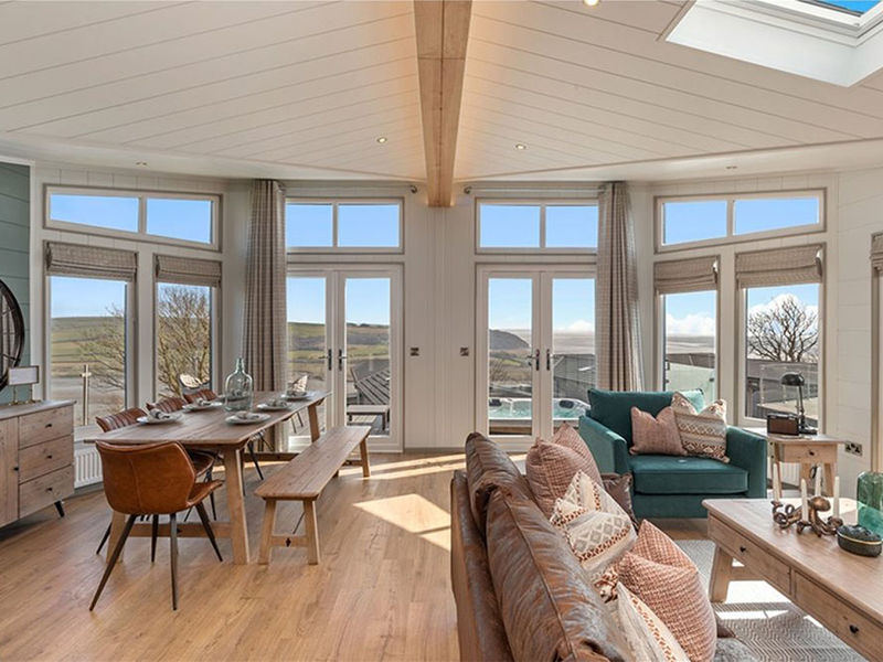 Prestige The Glass House - with glass frontage, skylight windows and vaulted ceilings