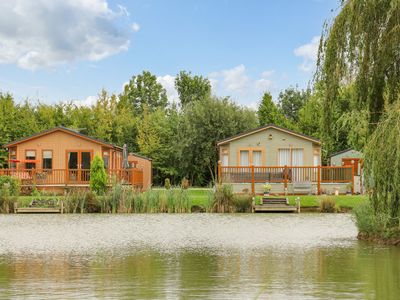 Wagtail Country Park fishing lodges lincolnshire