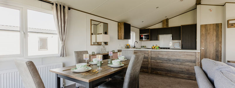 Willerby Boston dining area to kitchen