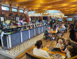 Riverside Park bar & restaurant