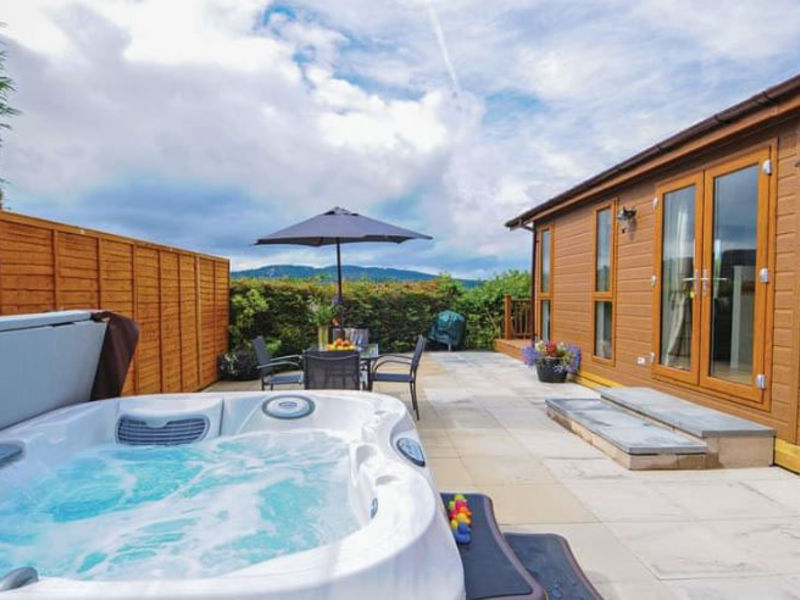 Avon Wood near Lake Windermere, romantic lodges with hot tubs
