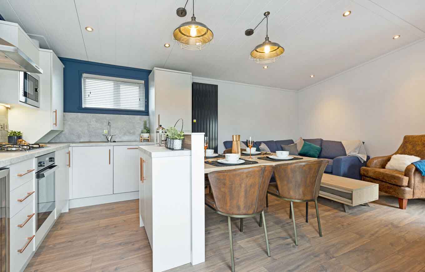Hideaway Loft 40x14 Hoburne St Mabyn