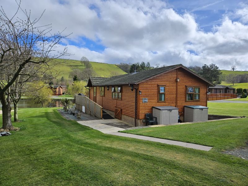 Wessex Milbourne Lodge Exterior