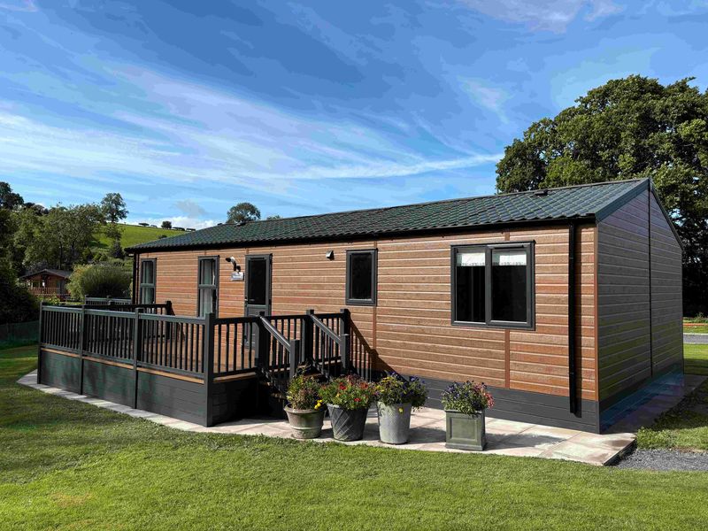 Beverley Norwood-20 Exterior