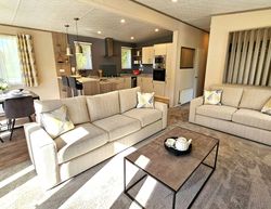 Pemberton Skydale Lounge