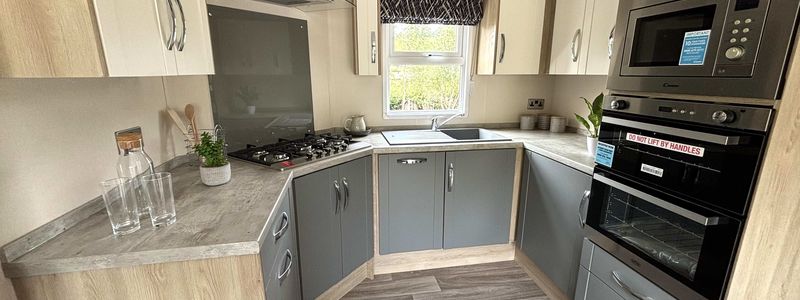 Europa Sequoia Kitchen