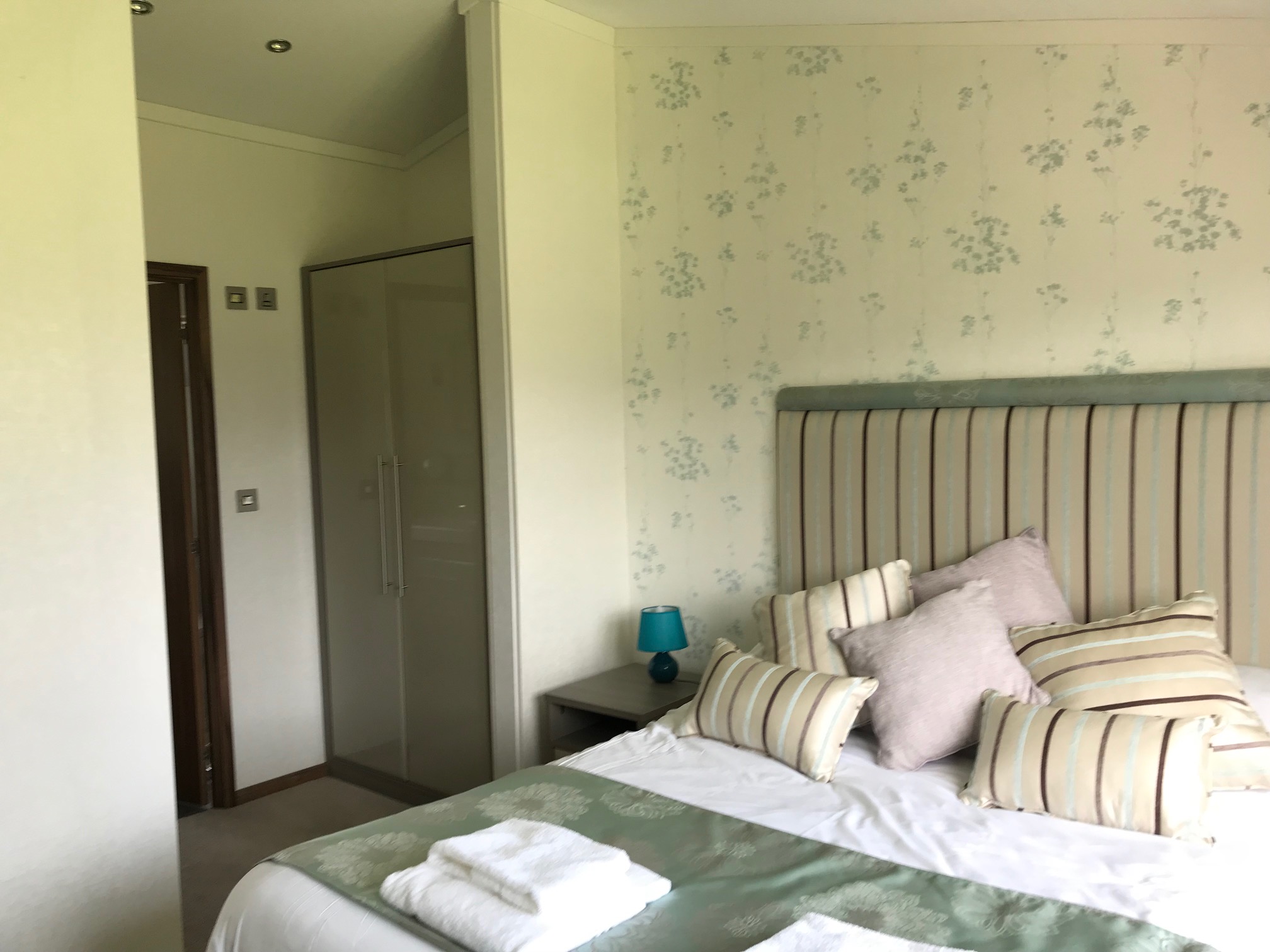 Omar Kingfisher - The Hollies