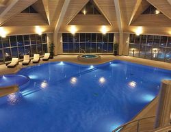 Kenwick Woods Lodges Indoor Pool